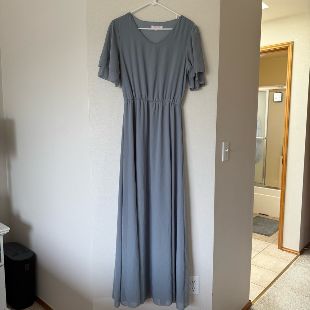 Elegant Grey Maxi Dress